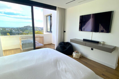 c330bd1f667b481c059c91bb7b12ffa6 - 42