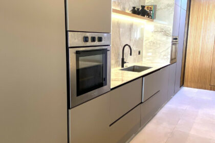 c330bd1f667b481c059c91bb7b12ffa6 - 9