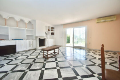 c3e10fc7bc9cf5cf1f8022d8e4e65b0b - 17