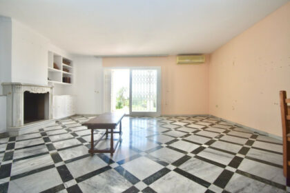 c3e10fc7bc9cf5cf1f8022d8e4e65b0b - 18