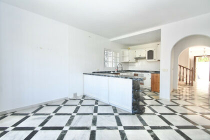 c3e10fc7bc9cf5cf1f8022d8e4e65b0b - 22