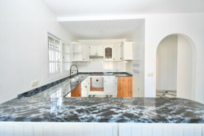 c3e10fc7bc9cf5cf1f8022d8e4e65b0b - 24