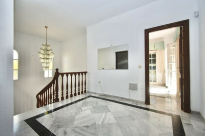 c3e10fc7bc9cf5cf1f8022d8e4e65b0b - 32