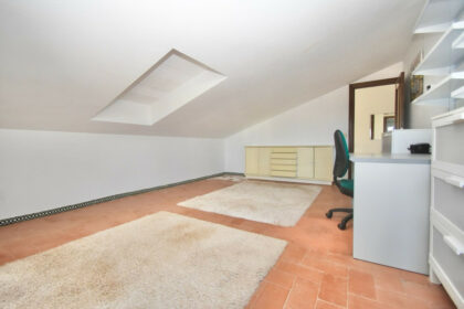 c3e10fc7bc9cf5cf1f8022d8e4e65b0b - 48