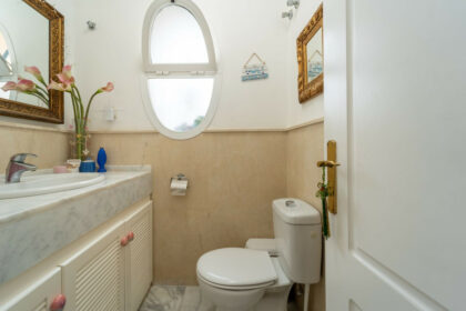 c51bd8e7f12550af754fe8f804443cd2 - 11