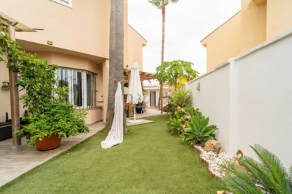 c51bd8e7f12550af754fe8f804443cd2 - 13