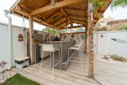 c51bd8e7f12550af754fe8f804443cd2 - 16