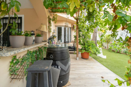 c51bd8e7f12550af754fe8f804443cd2 - 20