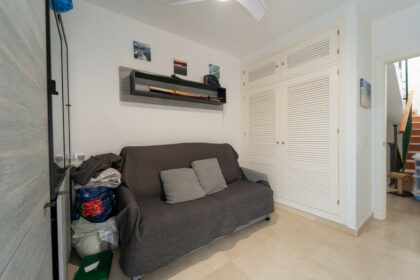 c51bd8e7f12550af754fe8f804443cd2 - 34