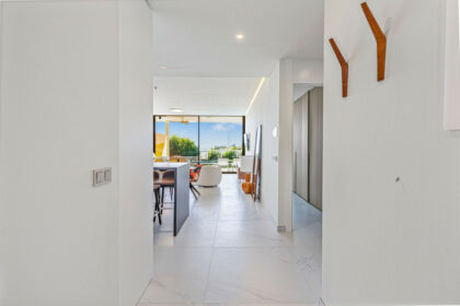 c57fd48a1ee908fefc9bdedf6ff9fdd8 - 12