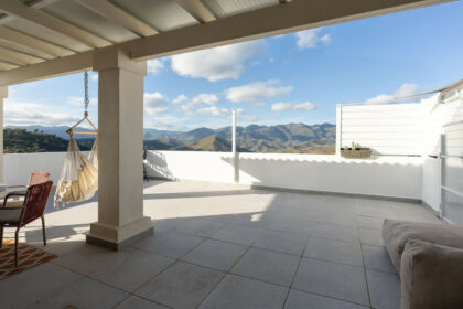 c6981b87a1772d8ac28f3e3d8cb17782 - 12