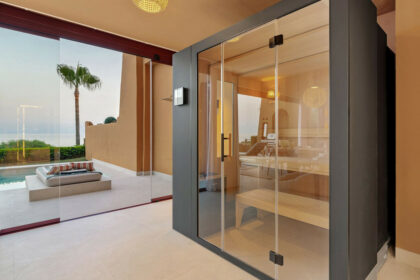 c6cc14bc4e069811200423fbe79f45e3 - 13