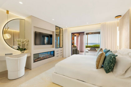 c6cc14bc4e069811200423fbe79f45e3 - 20