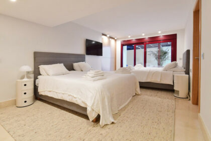 c7ab8ff5789cc8e41e5de2e7a310c642 - 11