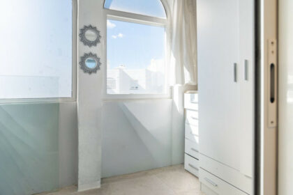 c93f61b4d73da71aa2bc9ee526ee4e8f - 11