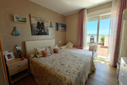 ca0fc610b697a18c519b90f841d48bcb - 4