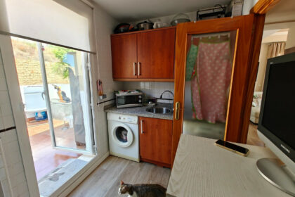 ca0fc610b697a18c519b90f841d48bcb - 6