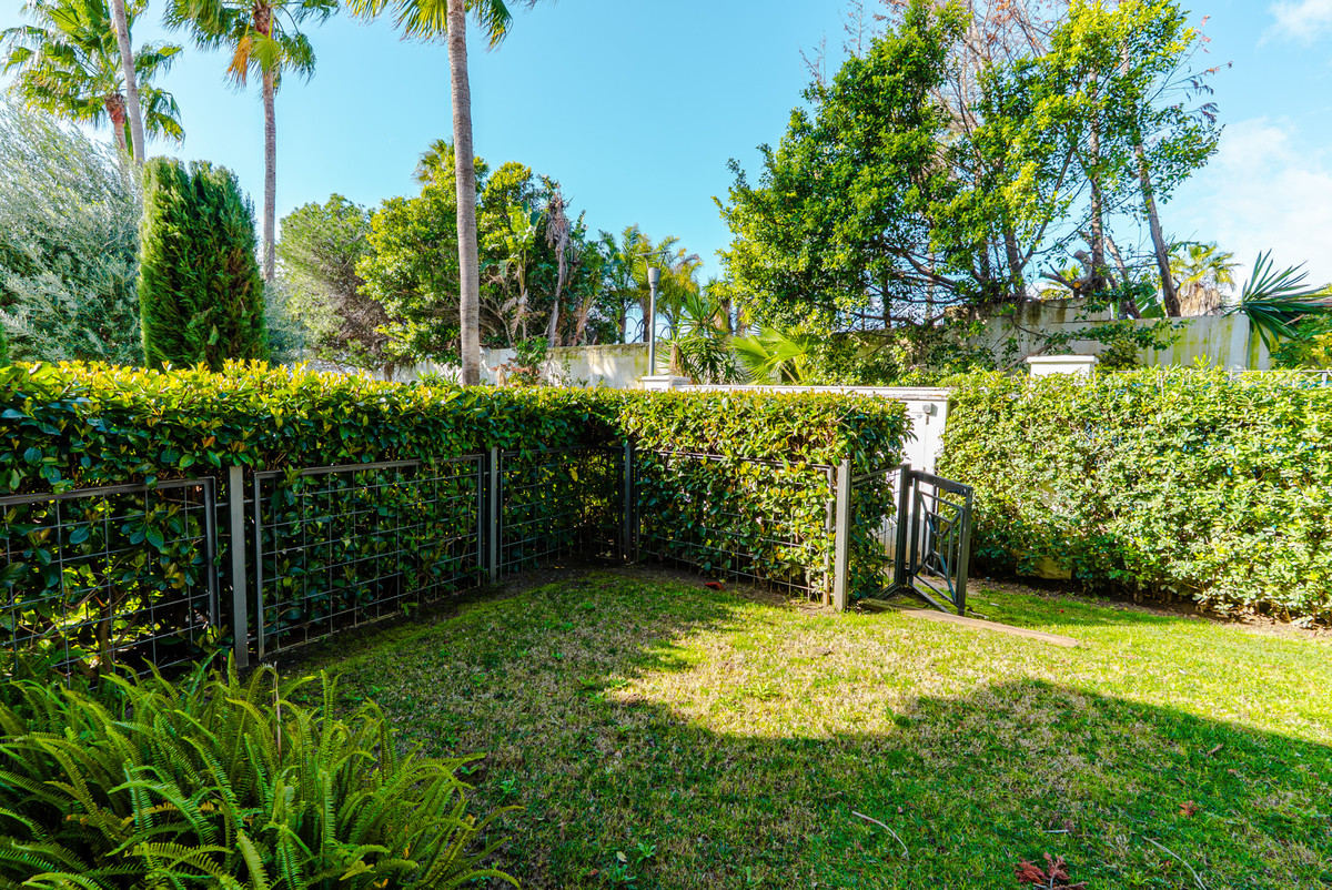 ca11ca46907b1d7721d90244fa4e6a80 - 14