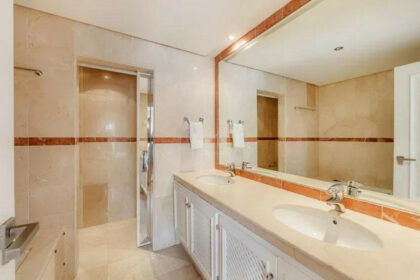 cadac169967c9faeffb4f3671a2c2b6f - 19