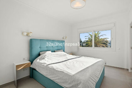 cb3402d680fb6d2419cdfb18328e1749 - 12