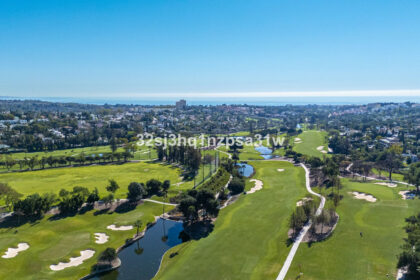 cb3402d680fb6d2419cdfb18328e1749 - 19