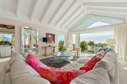 cb4928ff84d74fc344276f4dc5983b15 - 10