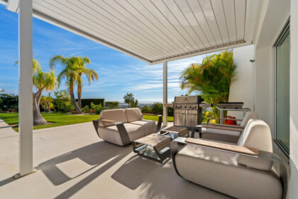 cb4928ff84d74fc344276f4dc5983b15 - 16