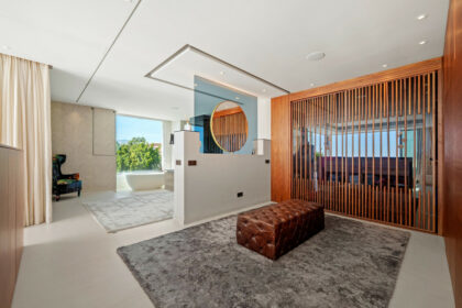 cb4928ff84d74fc344276f4dc5983b15 - 26