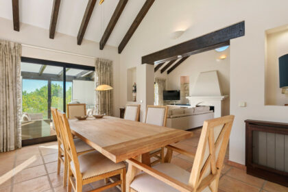 cb4928ff84d74fc344276f4dc5983b15 - 29