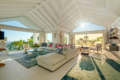 cb4928ff84d74fc344276f4dc5983b15 - 7