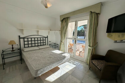 cbe635c0ee89adeb8a2a565fa5c15a36 - 21