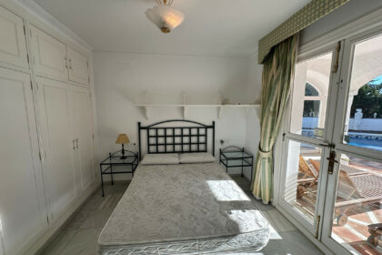 cbe635c0ee89adeb8a2a565fa5c15a36 - 23