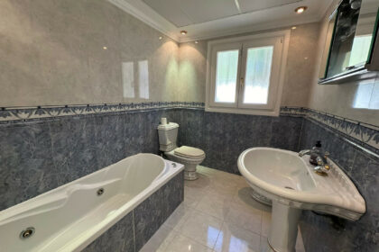 cbe635c0ee89adeb8a2a565fa5c15a36 - 31