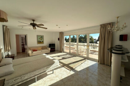 cbe635c0ee89adeb8a2a565fa5c15a36 - 4