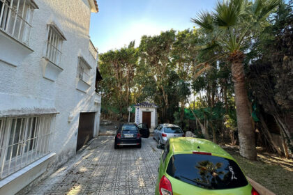 cbe635c0ee89adeb8a2a565fa5c15a36 - 52