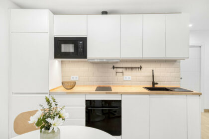 cc0133344f5aa267a4604c4aaa574ce5 - 24