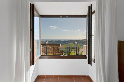 cc10206f791d62621a07bf7cfa75ea24 - 19