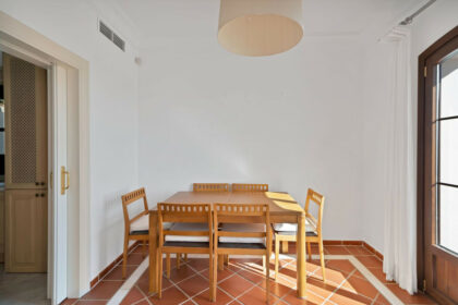 cc10206f791d62621a07bf7cfa75ea24 - 26