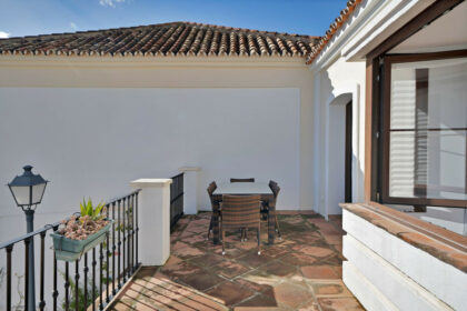 cc10206f791d62621a07bf7cfa75ea24 - 35