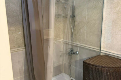 ce40471ba918104a5758f478b9367d3f - 15