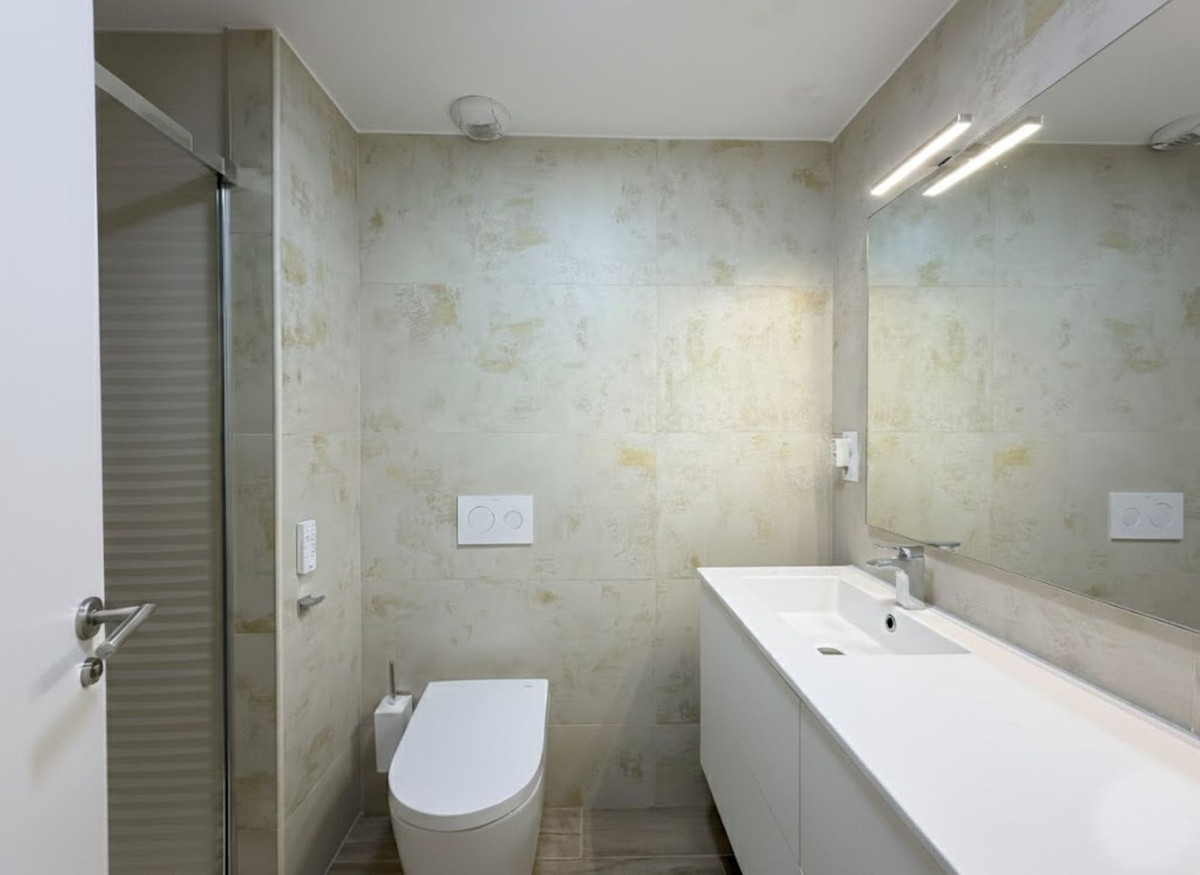 ce972875e77ae2eb54a0bd6cb99165e7 - 23