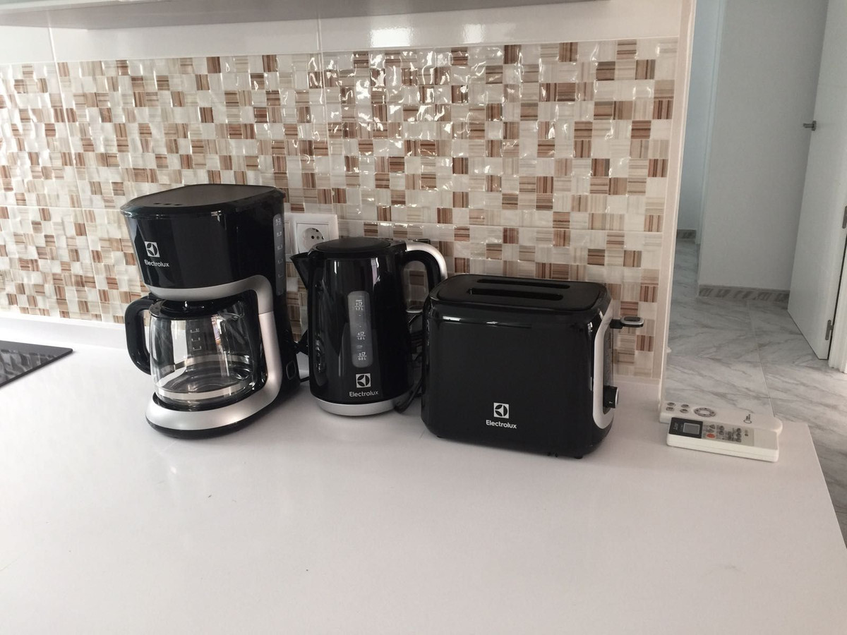 cf6cc7bc09e7b2317a813418366ec4ea - 10