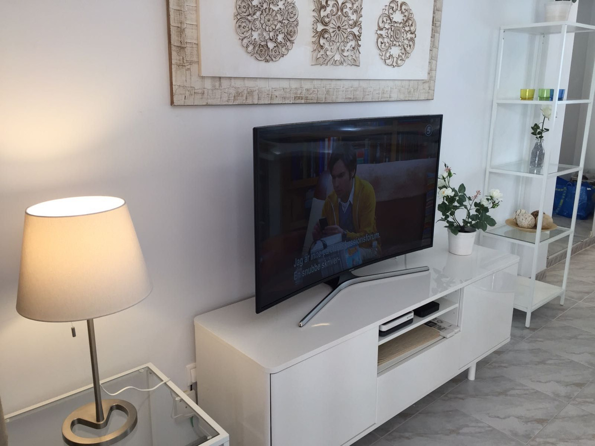 cf6cc7bc09e7b2317a813418366ec4ea - 12