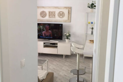 cf6cc7bc09e7b2317a813418366ec4ea - 19