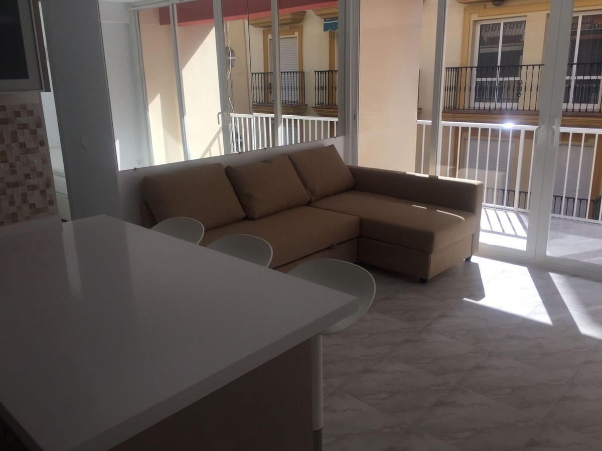 cf6cc7bc09e7b2317a813418366ec4ea - 2