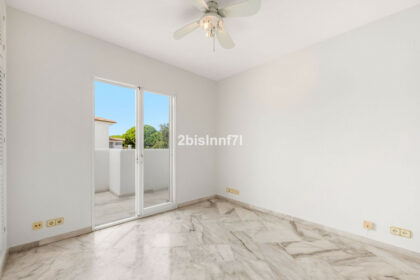 d1e3eb20cb5f22ab6ca2128955791458 - 12