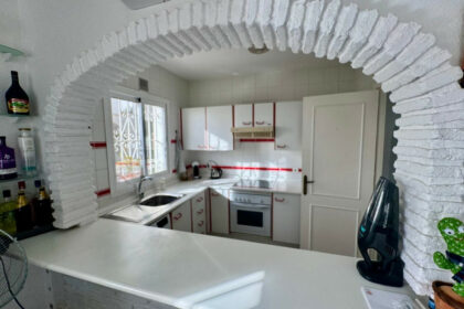 d1e5853feff0931475ad450a17e9d7fe - 13