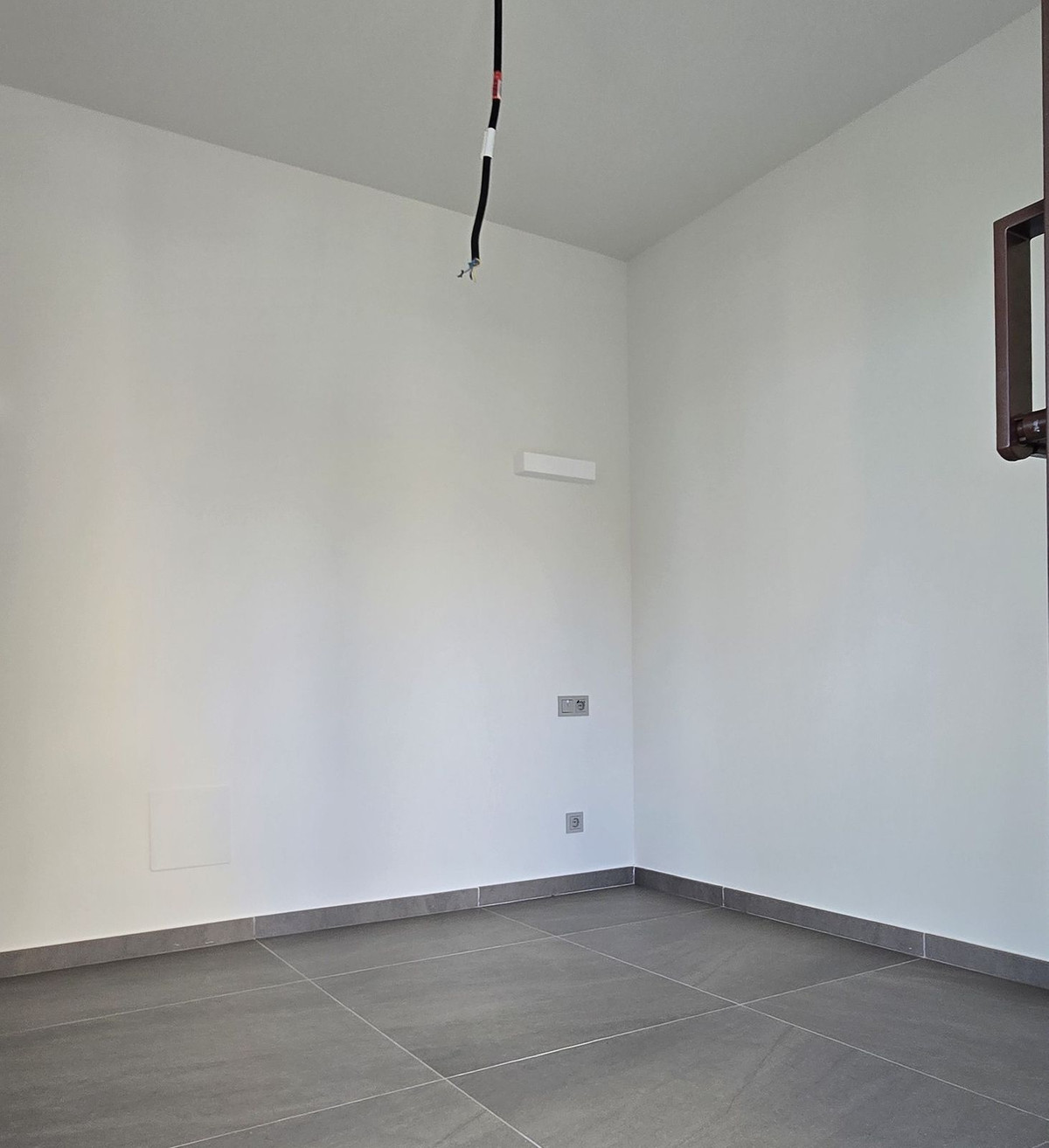 d1ed40f01cb8f19a9fec8daefe9e81b5 - 13