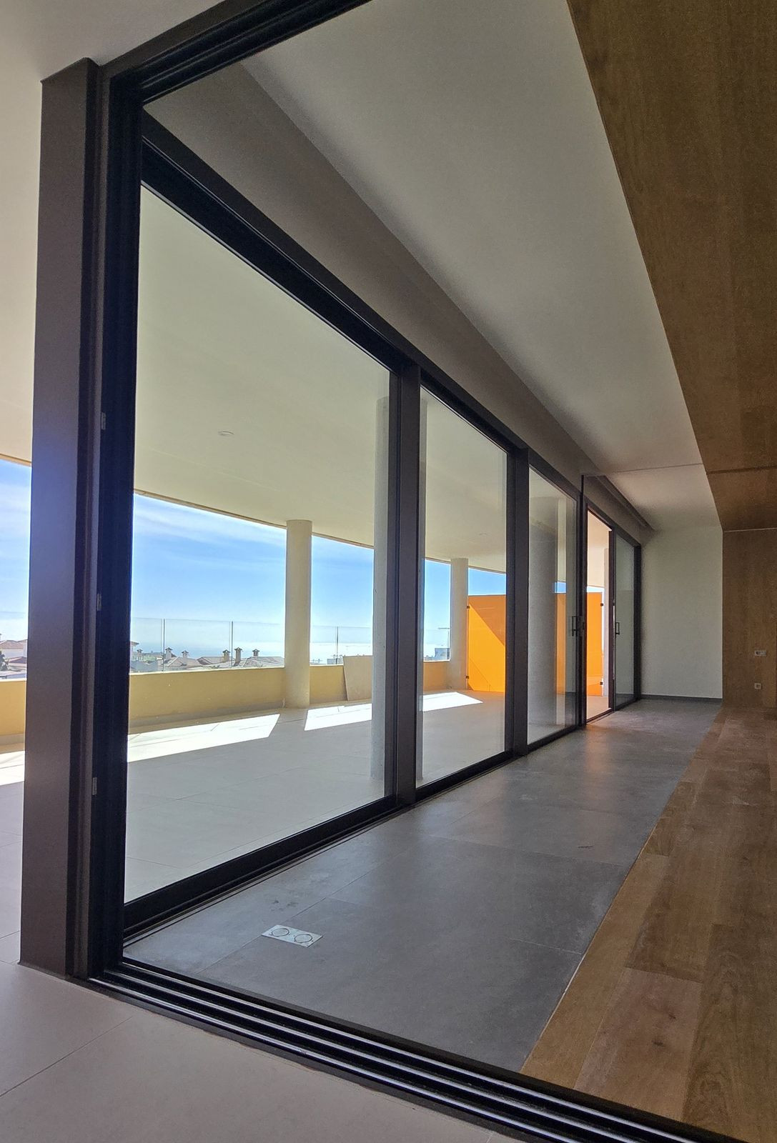 d1ed40f01cb8f19a9fec8daefe9e81b5 - 2