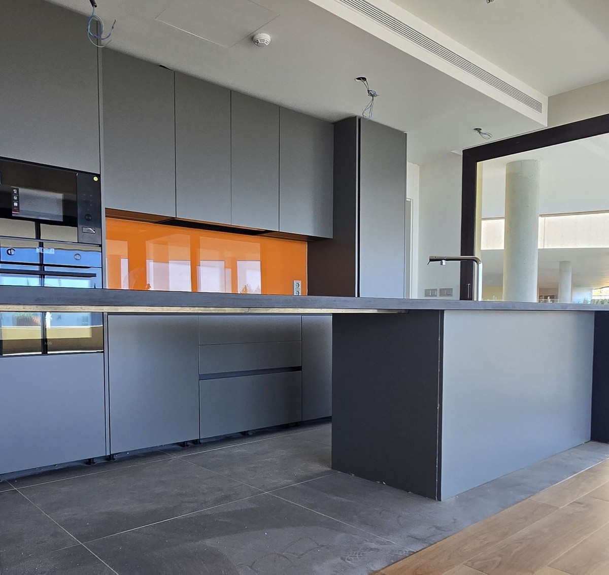 d1ed40f01cb8f19a9fec8daefe9e81b5 - 9